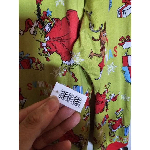 Dr. Seuss The Grinch Womens Plus 2X Soft Christmas 2 Piece Pajama Set Green Red - Picture 3 of 10